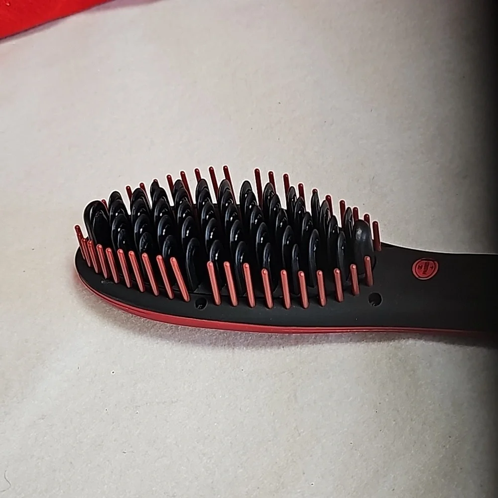 SUTRA Hair Straightener Brush model HB926